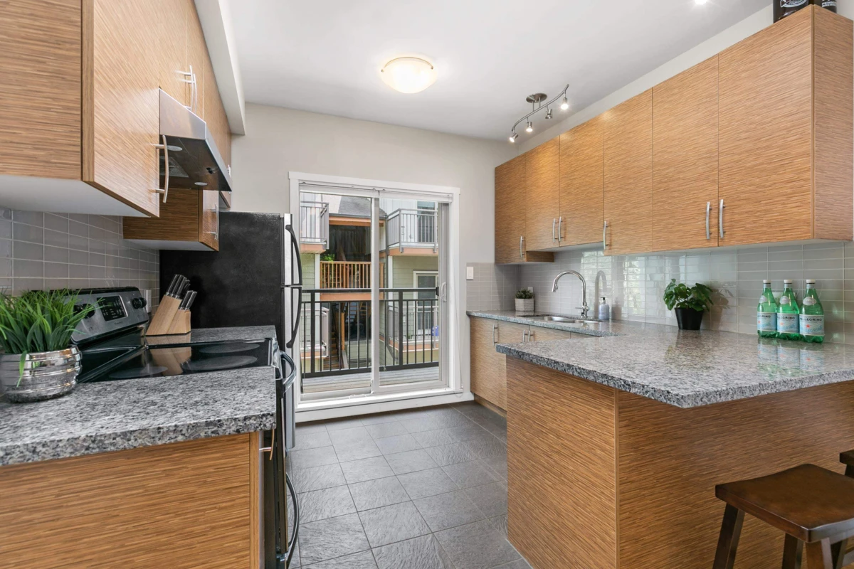 Dining Area Photo of 4 7450 Prospect Street, Pemberton, BC