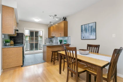 Kitchen Island Photo of 4 7450 Prospect Street, Pemberton, BC