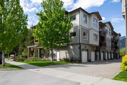 Laundry Room Photo of 4 7450 Prospect Street, Pemberton, BC
