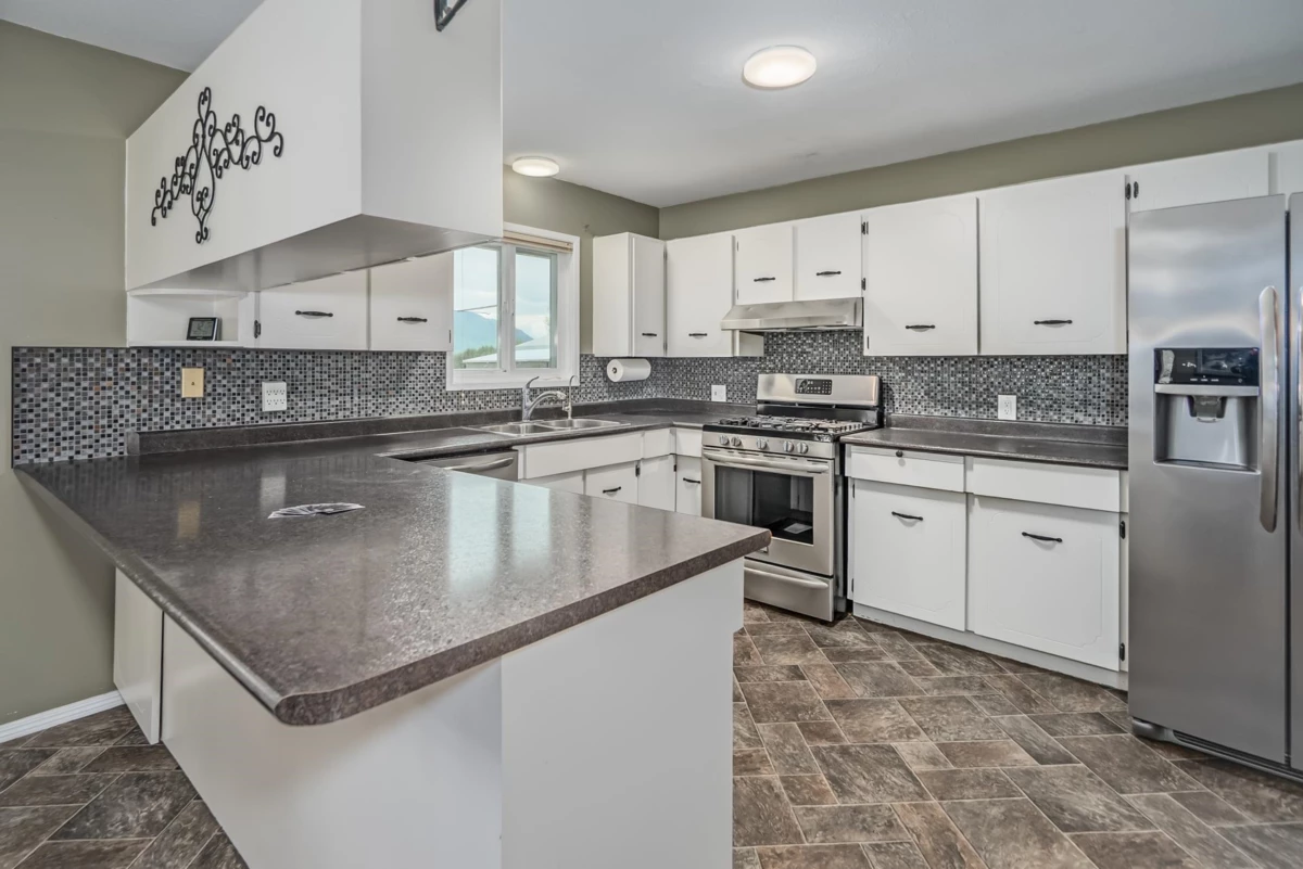 Family Room Photo of 9079 Sylvester Road, Mission, BC