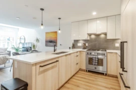 6 237 Ridgeway Avenue, North Vancouver, BC