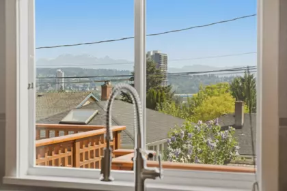 Breakfast Nook Photo of 412 Blair Avenue, New Westminster, BC