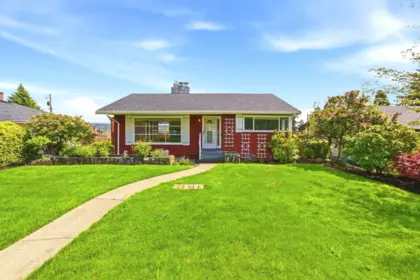412 Blair Avenue, New Westminster, BC, New Westminster — Single Family Residence for sale