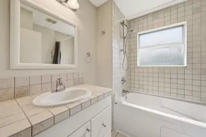 Laundry Room Photo of 412 Blair Avenue, New Westminster, BC