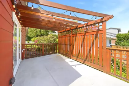 Swimming Pool Photo of 412 Blair Avenue, New Westminster, BC