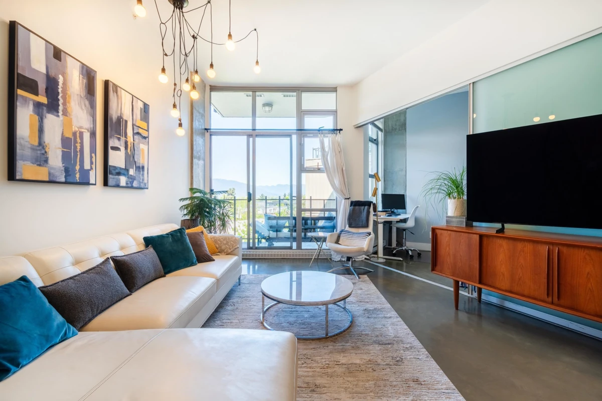 Living Room Photo of 414 2635 Prince Edward Street, Vancouver, BC