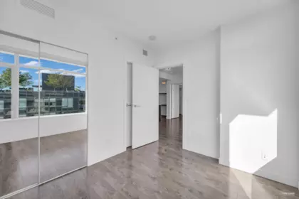Hallway Photo of 1801 110 Switchmen Street, Vancouver, BC