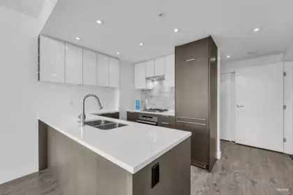 Primary Bathroom Photo of 1801 110 Switchmen Street, Vancouver, BC