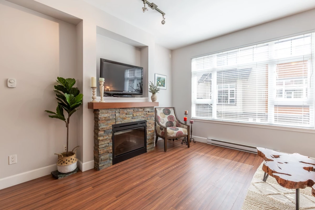 Dining Area Photo of 110 2979 156 Street, Surrey, BC
