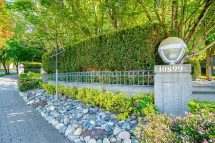Garden / Landscaping Photo of 202 10899 University Drive, Surrey, BC