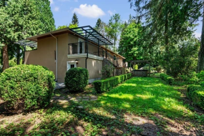 Backyard Photo of 13788 32 Avenue, Surrey, BC