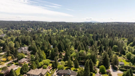 Community Amenities Photo (Clubhouse) of 13788 32 Avenue, Surrey, BC