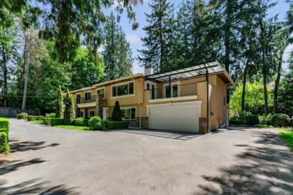 Front Yard Photo of 13788 32 Avenue, Surrey, BC
