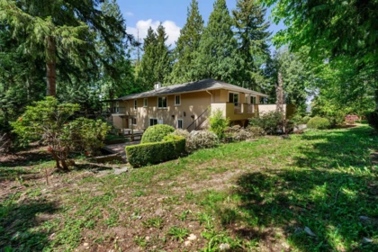 Hot Tub / Spa Photo of 13788 32 Avenue, Surrey, BC