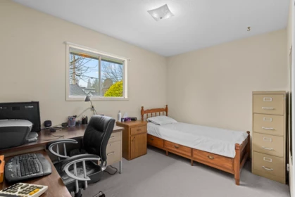 Pantry Photo of 13771 Malabar Avenue, White Rock, BC