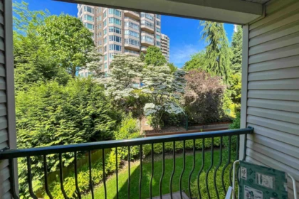 Backyard Photo of 205 3172 Gladwin Road, Abbotsford, BC