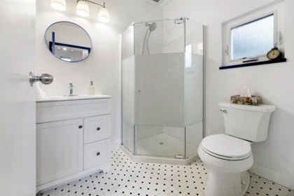 Guest Bathroom Photo of 828 Nicolum Court, North Vancouver, BC