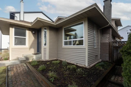 Swimming Pool Photo of 828 Nicolum Court, North Vancouver, BC