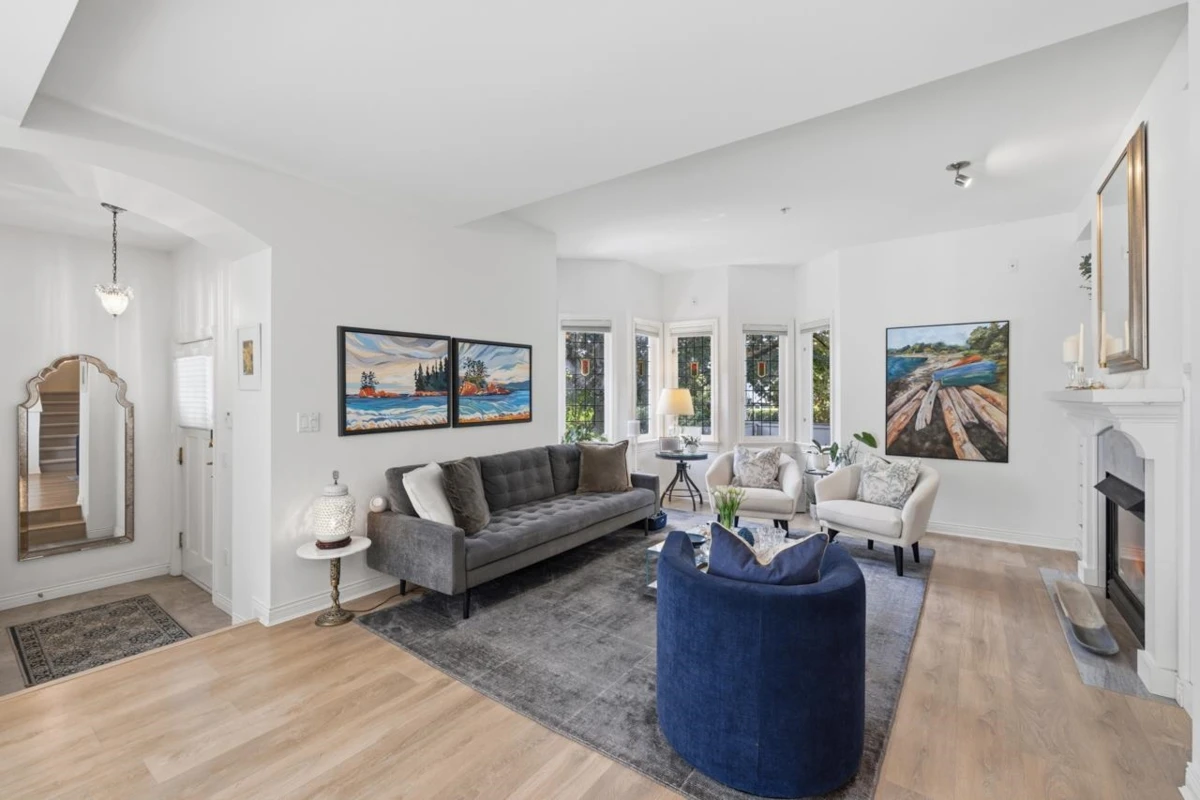 Family Room Photo of 5338 Larch Street, Vancouver, BC