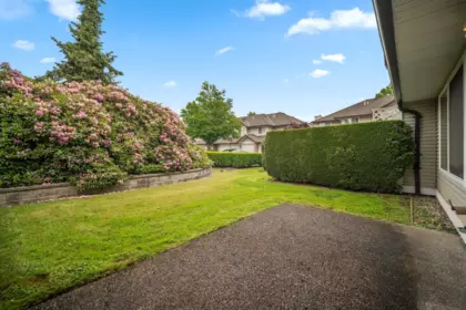 Swimming Pool Photo of 32 1370 Riverwood Gate Boulevard, Port Coquitlam, BC