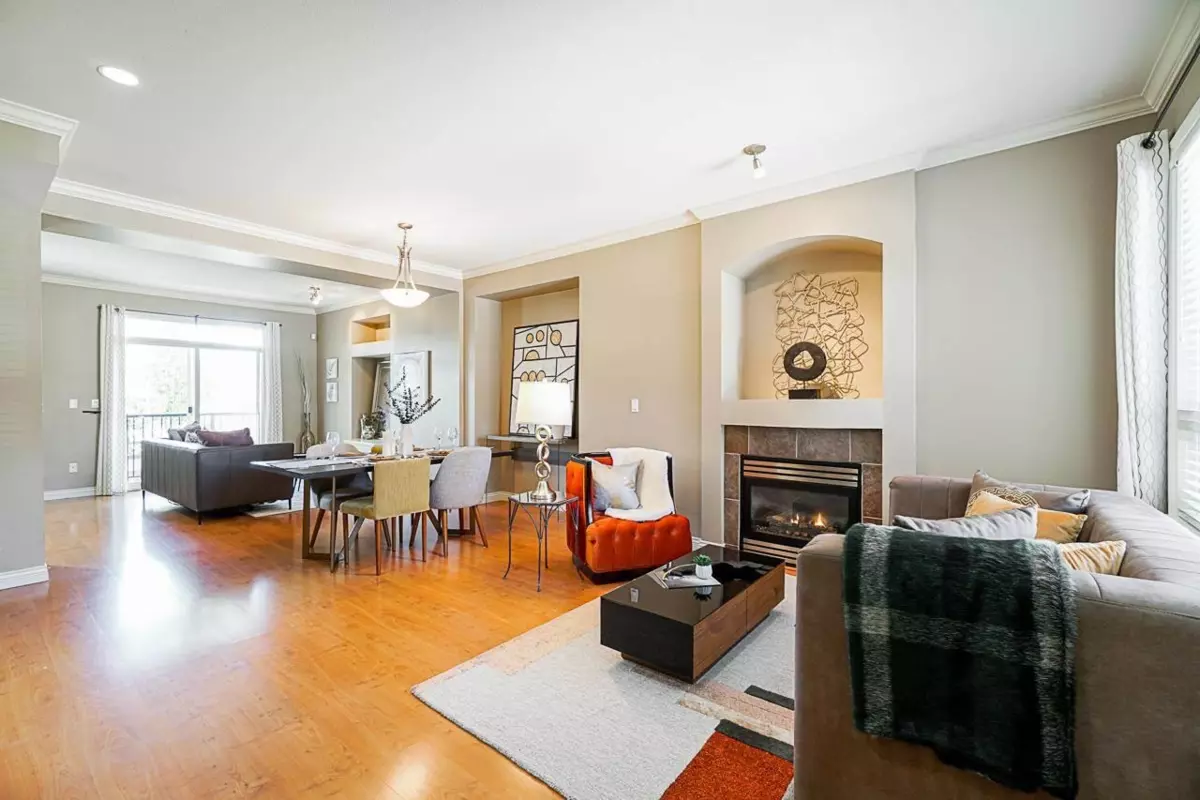 Family Room Photo of 11 15168 66a Avenue, Surrey, BC