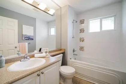 Entry Foyer Photo of 11 15168 66a Avenue, Surrey, BC