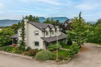 Swimming Pool Photo of 3387 Tolmie Road, Abbotsford, BC