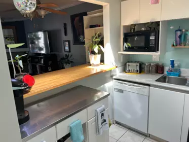 Kitchen Photo of 304 10665 139 Street, Surrey, BC