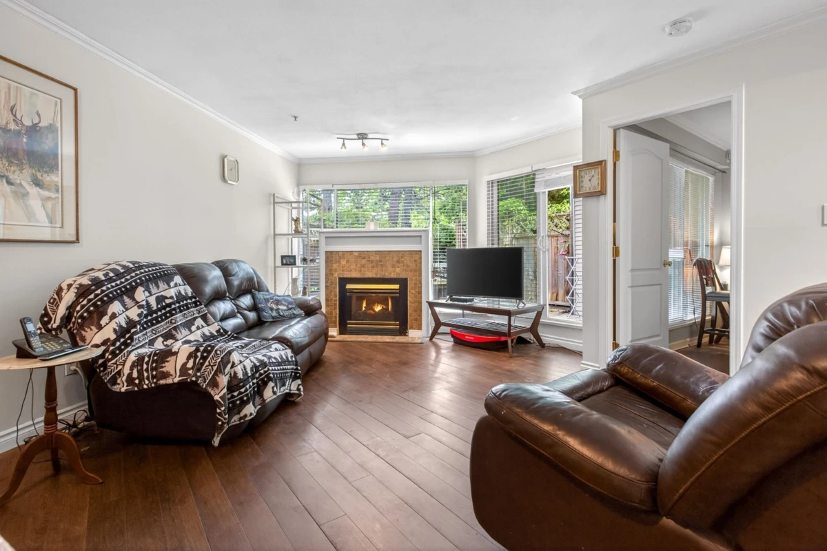 Family Room Photo of 112 2401 Hawthorne Avenue, Port Coquitlam, BC