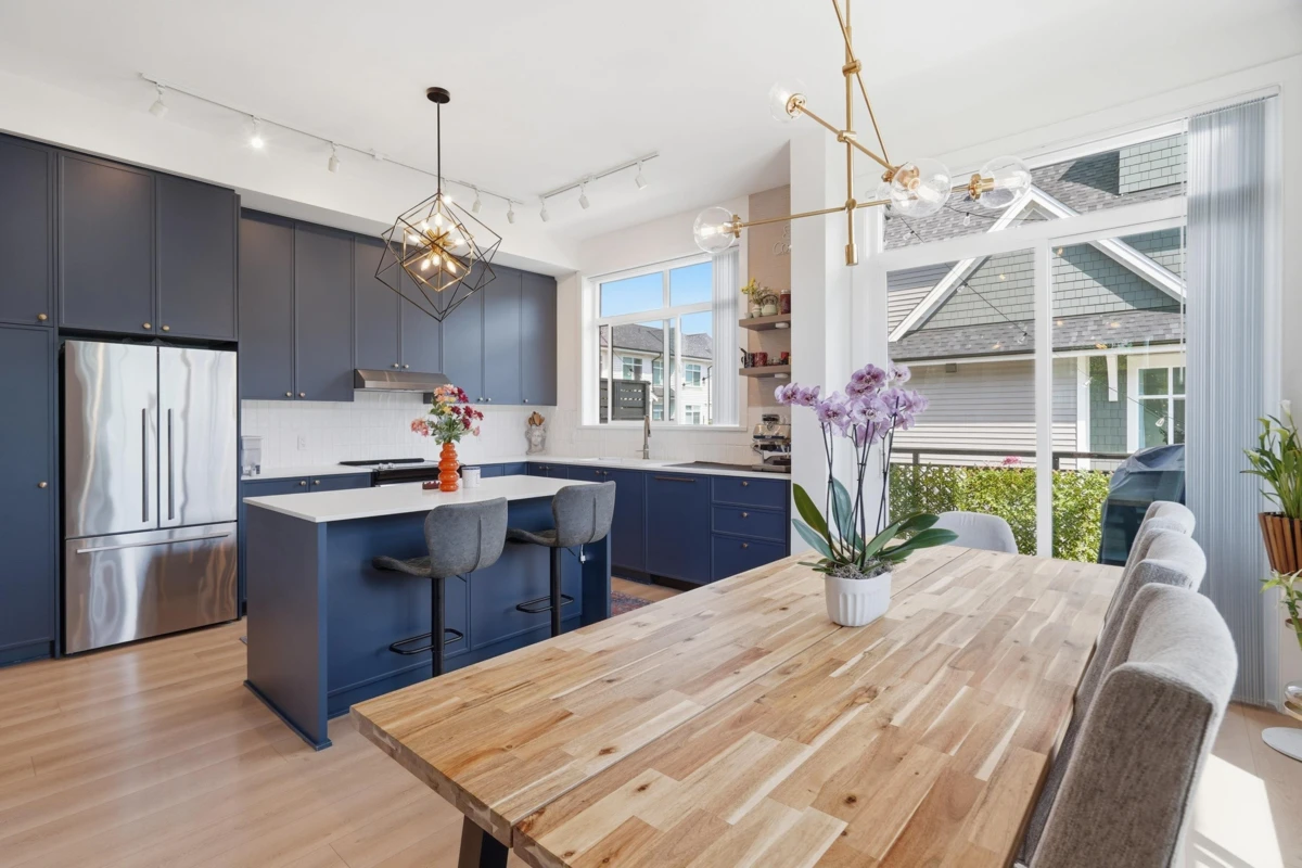 Living Room Photo of 145 14151 58a Avenue, Surrey, BC