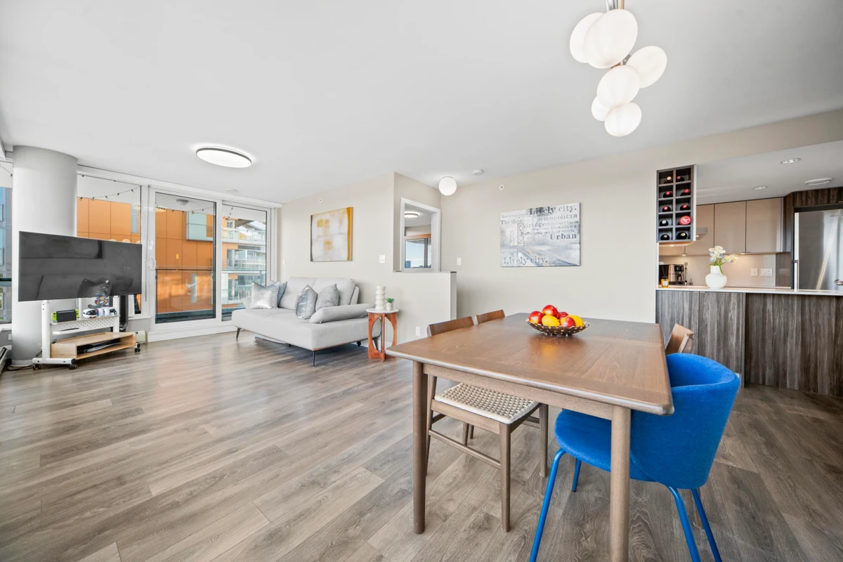 Dining Area Photo of 1208 1788 Columbia Street, Vancouver, BC