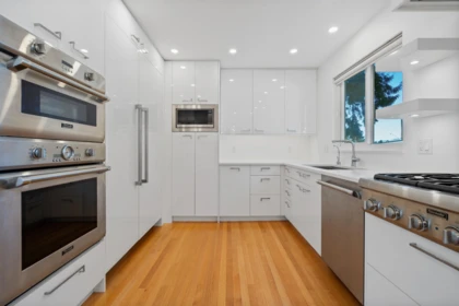 Kitchen Photo of 2039 Compton Court, Coquitlam, BC