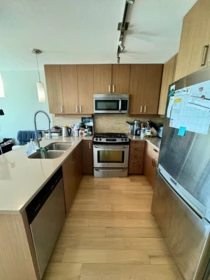 Kitchen Island Photo of 609 7117 Elmbridge Way, Richmond, BC