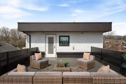 Aerial View of 1 2282 E 8th Avenue, Vancouver, BC