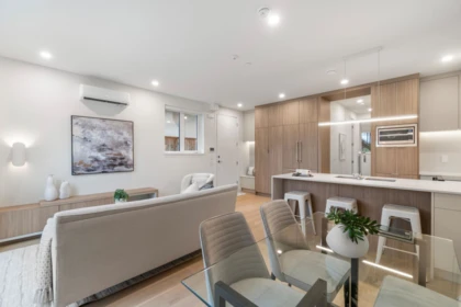 Kitchen Island Photo of 4 4963 Chester Street, Vancouver, BC