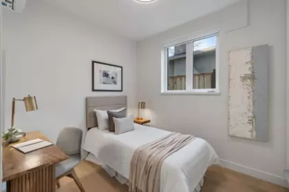 Powder Room Photo of 4 4963 Chester Street, Vancouver, BC