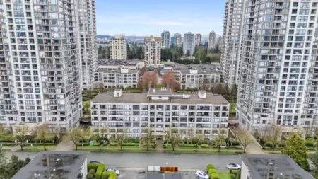 Swimming Pool Photo of 609 7138 Collier Street, Burnaby, BC