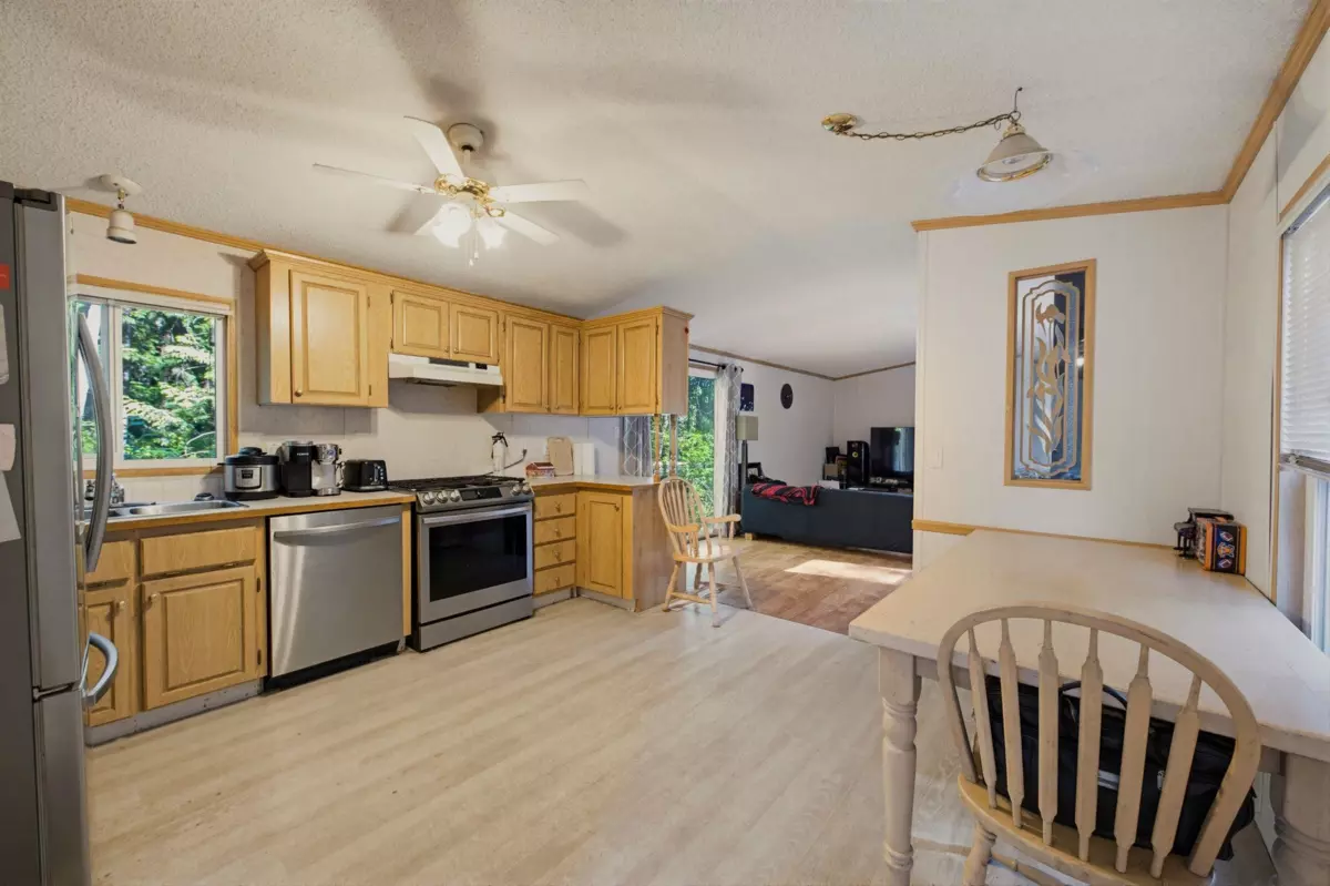 Dining Area Photo of 521 200 Street, Langley, BC