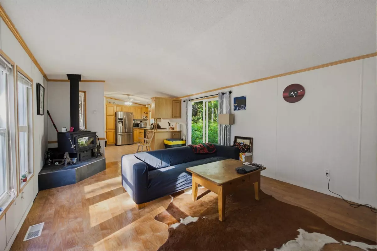 Family Room Photo of 521 200 Street, Langley, BC