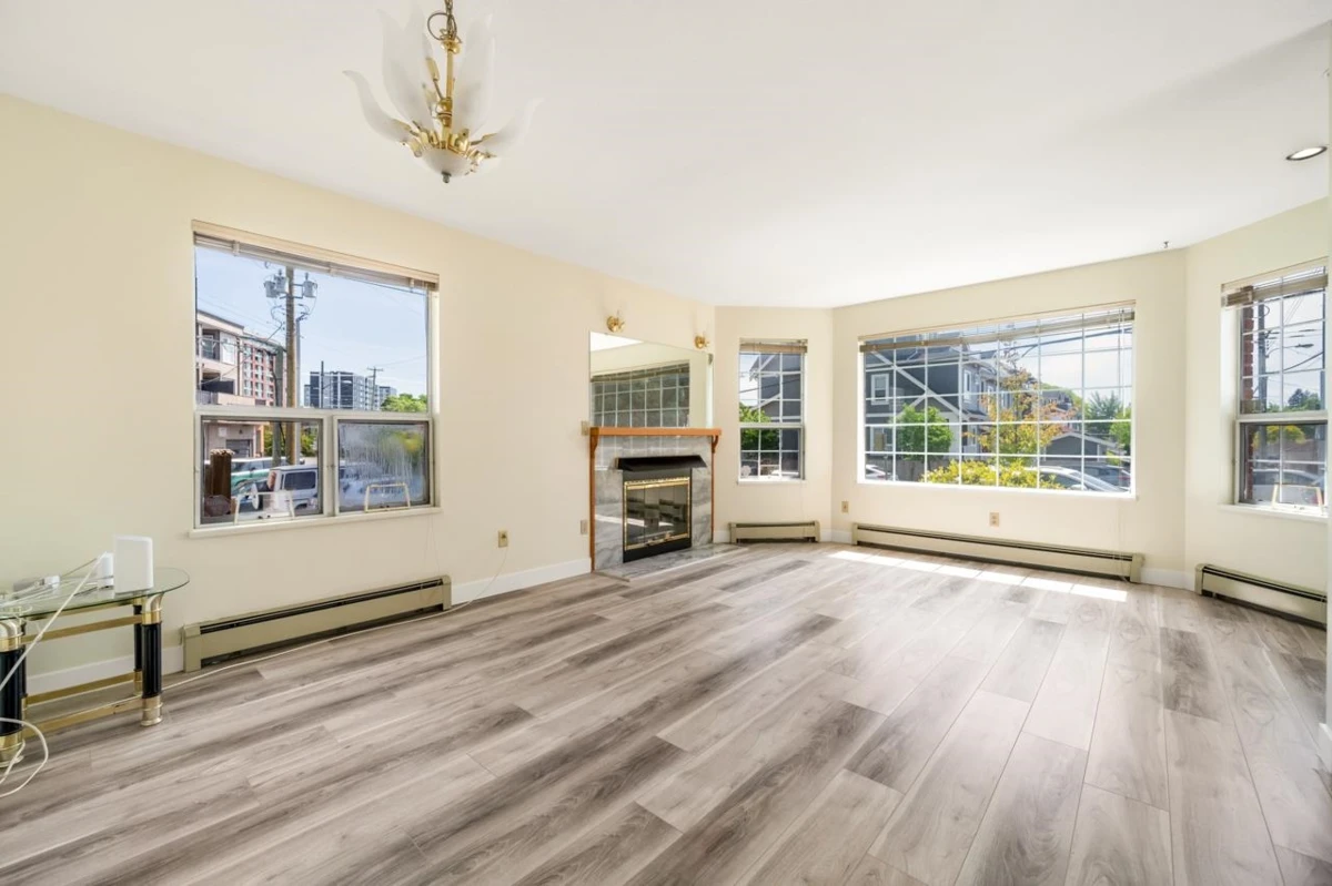 Family Room Photo of 2547 E 34th Avenue, Vancouver, BC