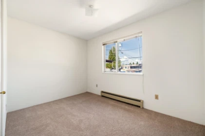 Primary Bedroom Photo of 2547 E 34th Avenue, Vancouver, BC