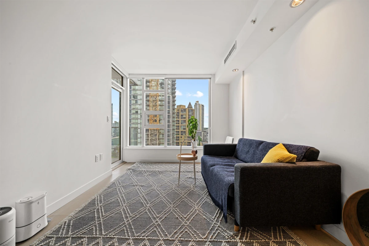 Living Room Photo of 1009 1289 Hornby Street, Vancouver, BC