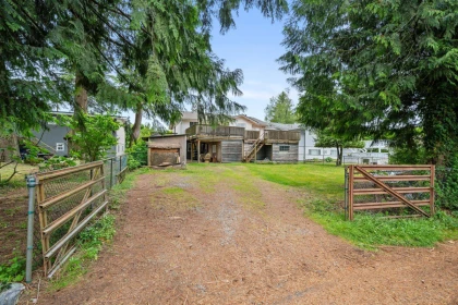 Backyard Photo of 5910 135 Street, Surrey, BC