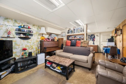 Mudroom Photo of 5910 135 Street, Surrey, BC