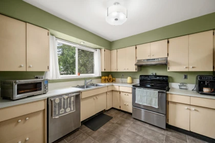 Primary Bedroom Photo of 5910 135 Street, Surrey, BC