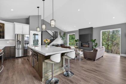 Breakfast Nook Photo of 48 4295 Old Clayburn Road, Abbotsford, BC