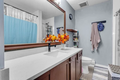 Guest Bathroom Photo of 7 2950 Lefeuvre Road, Aberdeen, BC