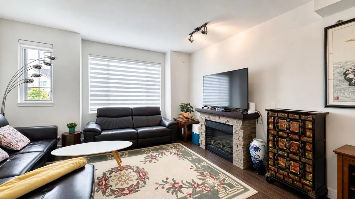 Dining Area Photo of 55 7088 191 Street, Surrey, BC