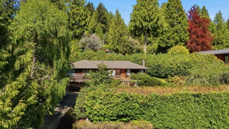 Primary Bedroom Photo of 3155 Dickinson Crescent, West Vancouver, BC