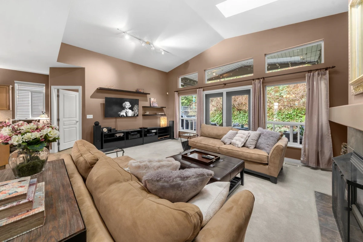 Dining Area Photo of 6 11442 Best Street, Maple Ridge, BC